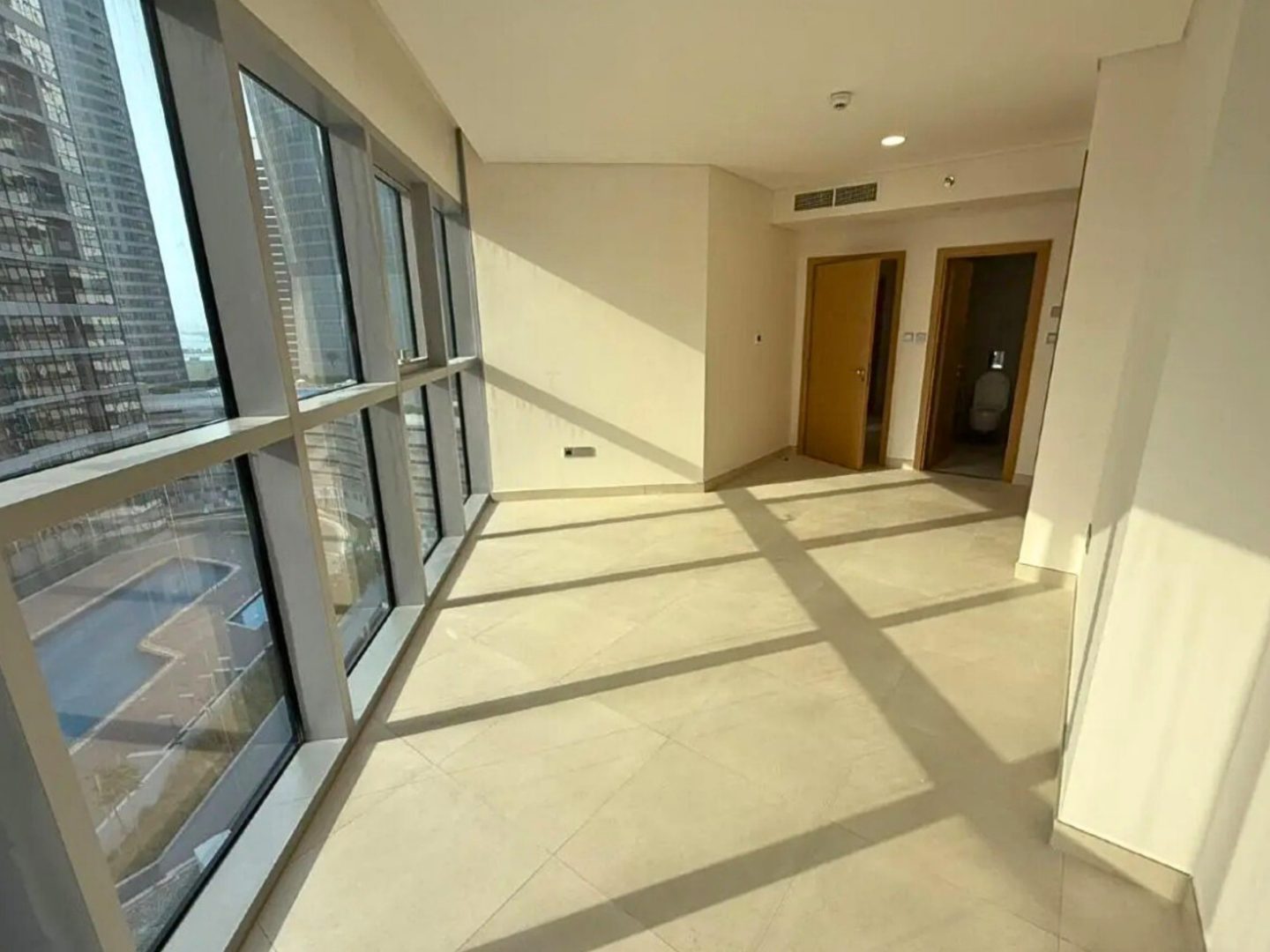5 1 Bed Apartment | Radiant Atrium Residence | High Floor