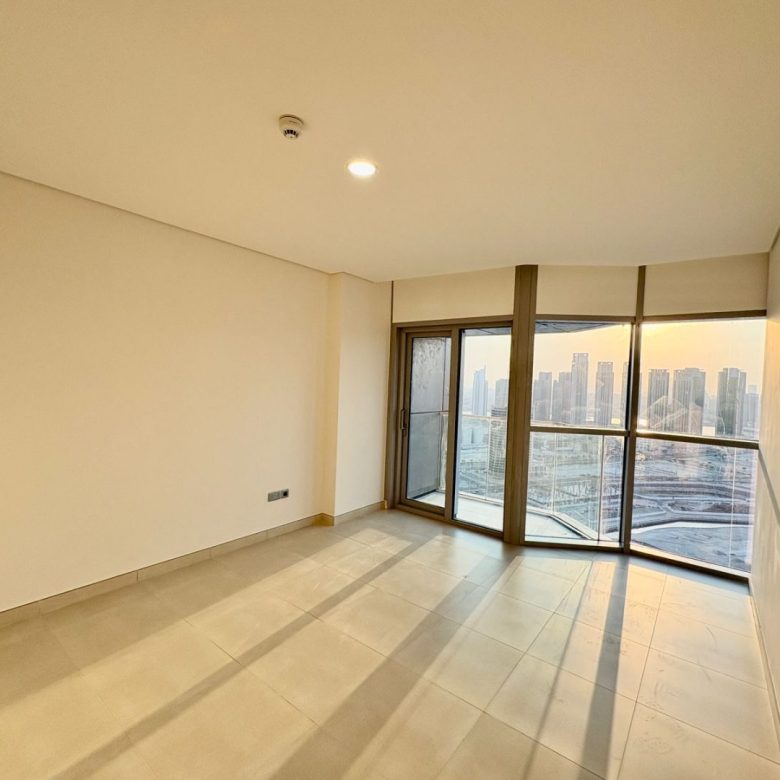 1 Bed Apartment | Radiant Atrium Residence | High Floor