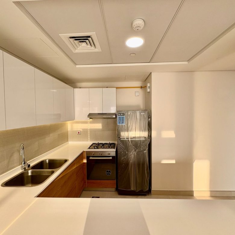 1 Bed Apartment | Radiant Atrium Residence | High Floor